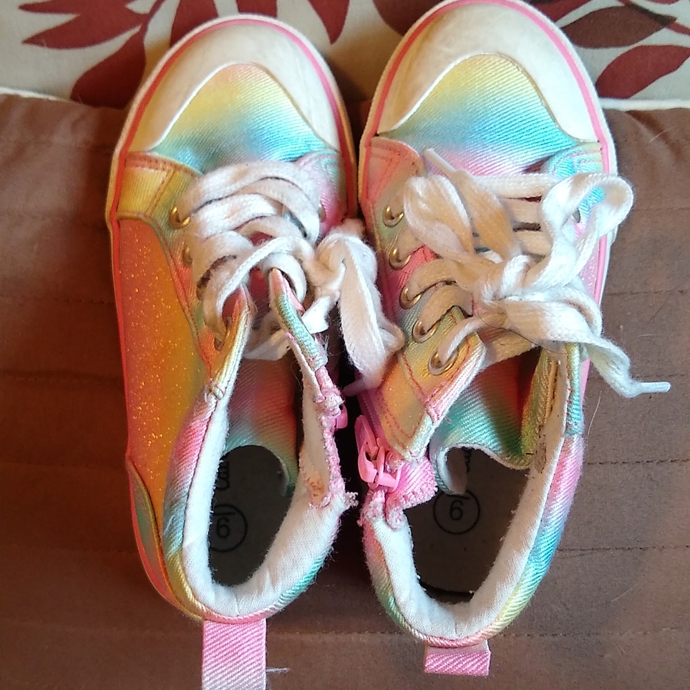 Girls high top sneakers